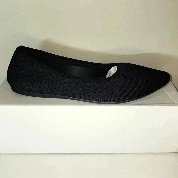 Arromic toe flats shoes for women size 8 - Picture 2 of 5